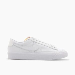 Nike Blazer low white